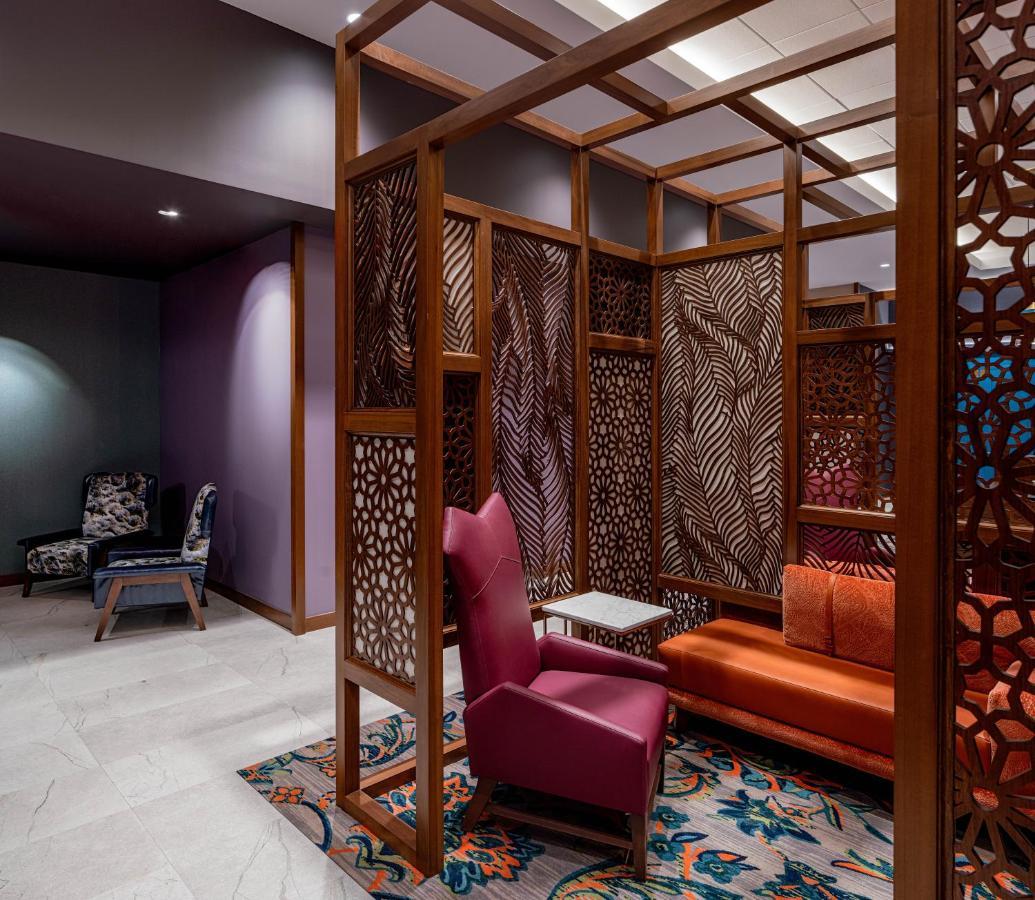 Hyatt Place Downtown Hotel 3*
